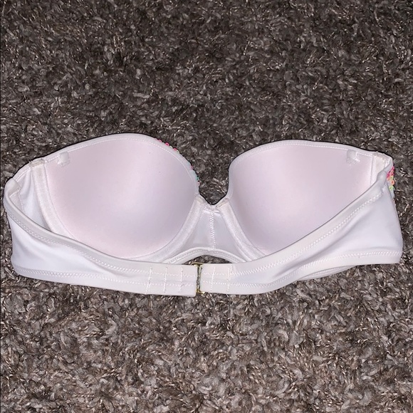 Victoria’s Secret Bikini Top - Picture 3 of 4